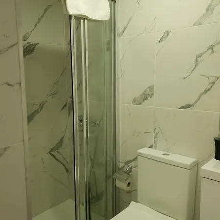 Henriqueta Maia Suits Quarto em Acomodações Particulares *
